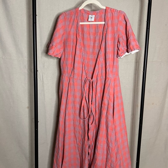 Son de Flor Dresses & Skirts - Son de Flor Pink Checkered Dress